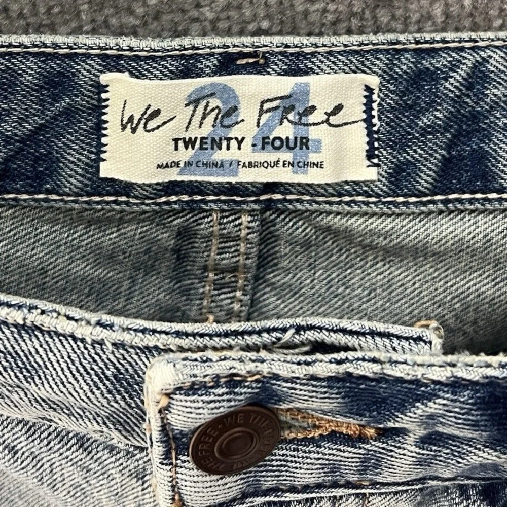 We The Free Baggy Tomboy Jean Shorts Womens Size 24 Blue Distressed Button Fly
